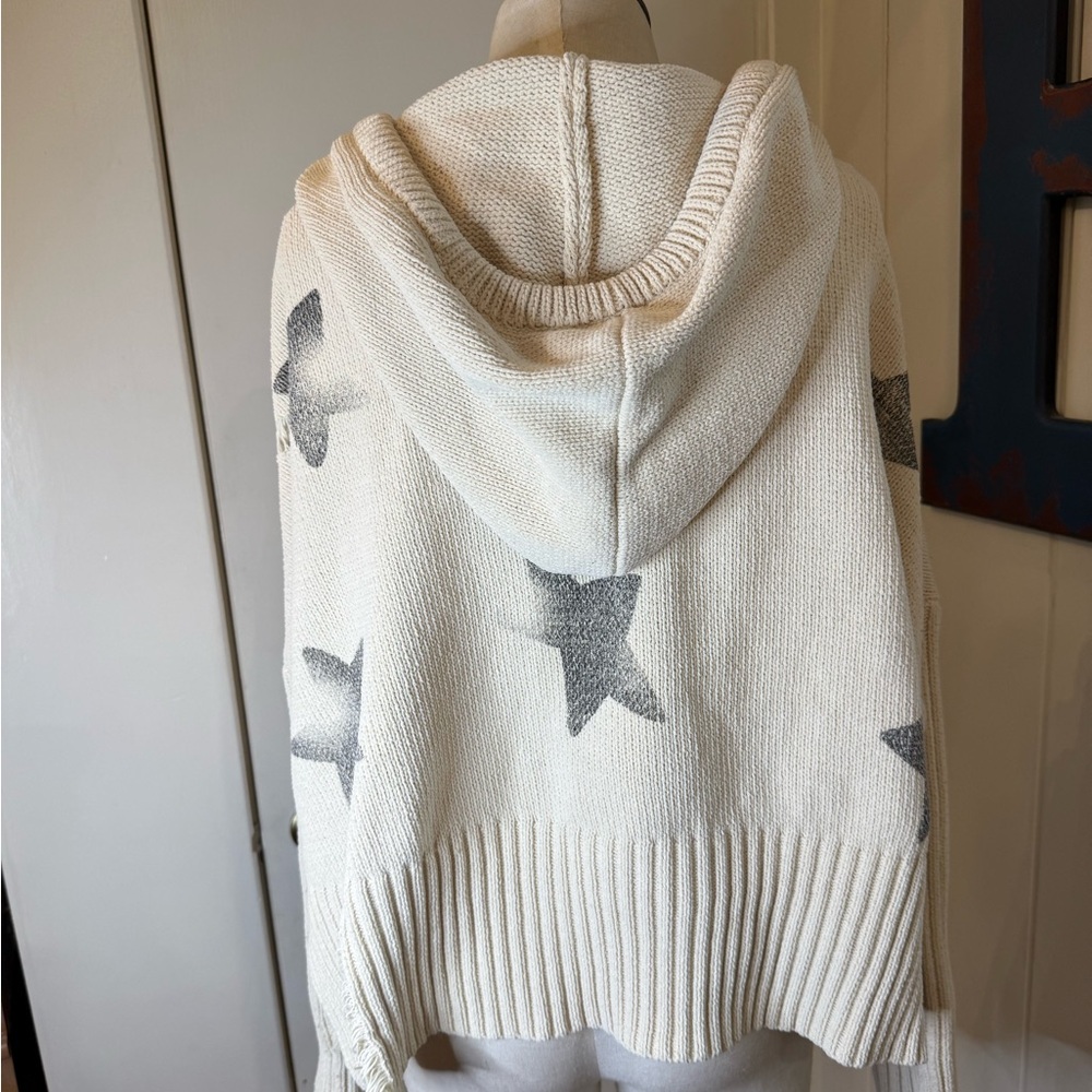 POL Cream V-Neck Sweater with Gray Stars and Hood Sz L - Picture 2 of 3